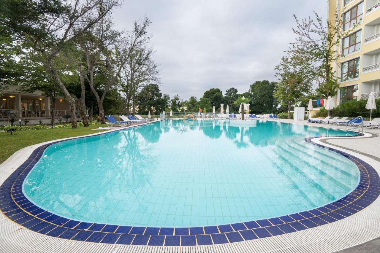 Perla Royal Hotel Primorsko Zewnętrze zdjęcie